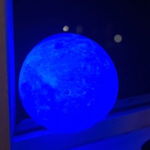 Meet your Posher, Moon